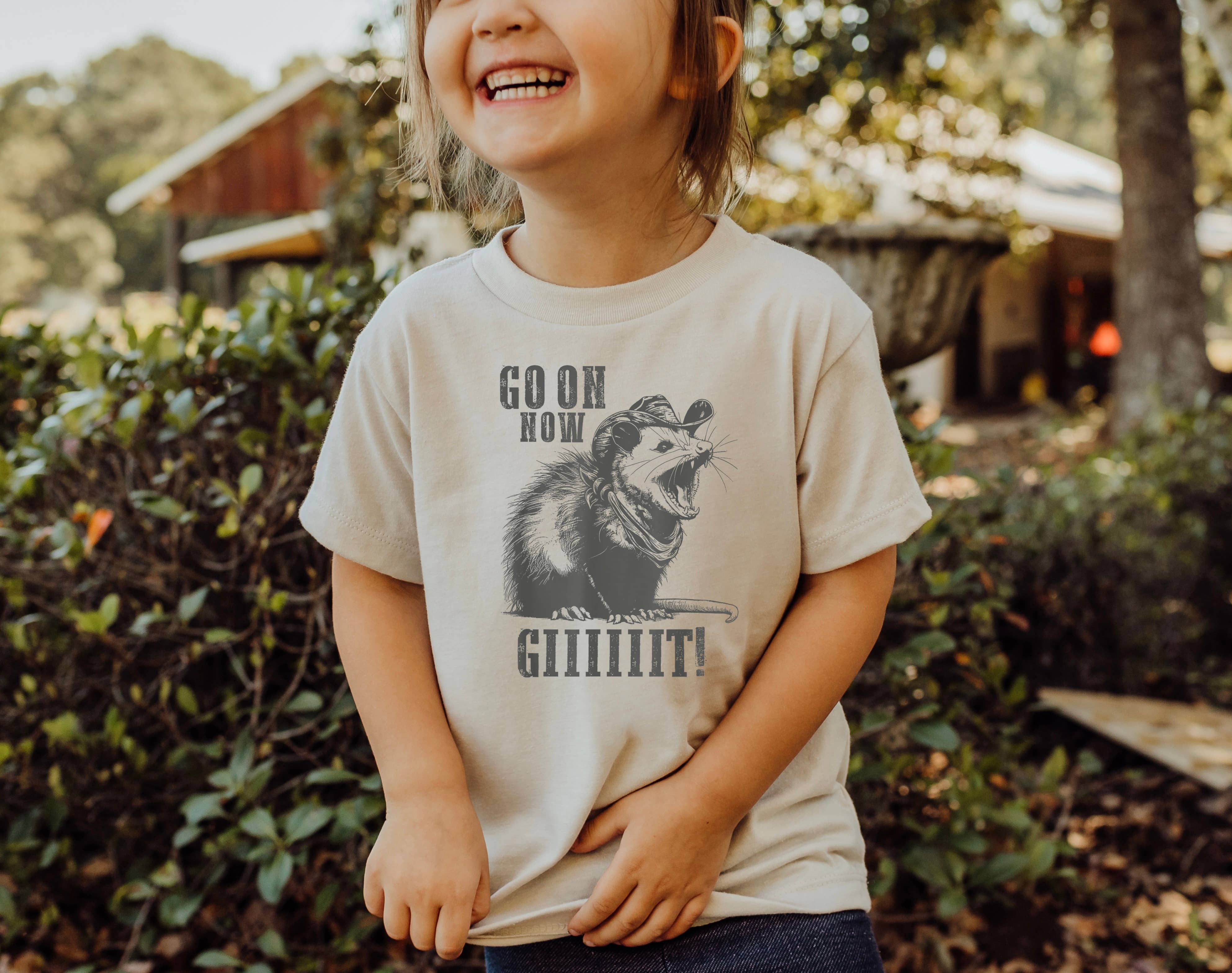 Possum - Go on now Git - Kid's Tee